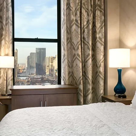 Hampton Inn Chicago Downtown/N Loop/Michigan Ave Exterior photo
