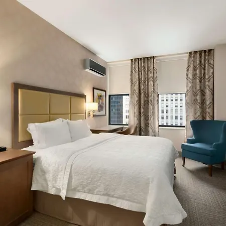 Hampton Inn Chicago Downtown/N Loop/Michigan Ave Exterior photo